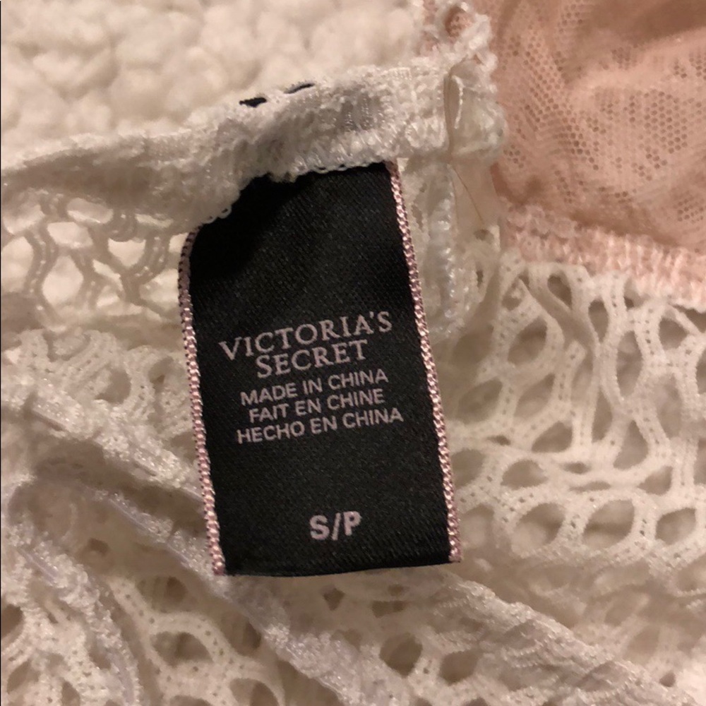 VS lingerie set with hat and fringe jacket - Picture 8 of 8